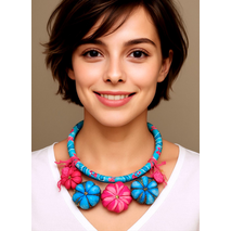 Χειροποίητο boho κολιέ Loom-Wool με ροζ και μπλε υφασμάτινα λουλούδια